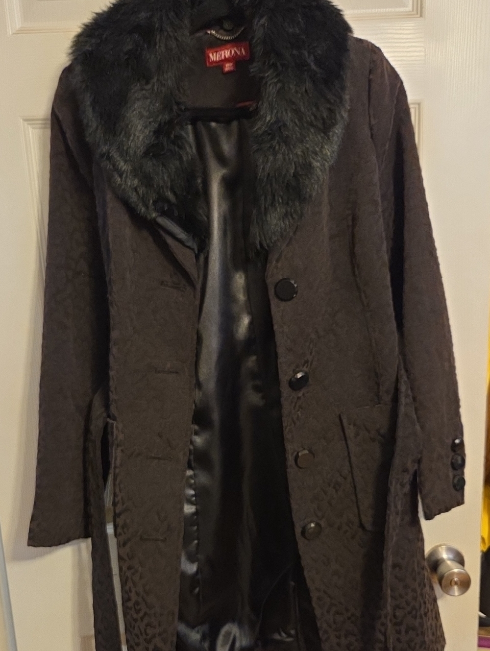 Merona Black Quilted Trench Coat with Faux Fur Collar